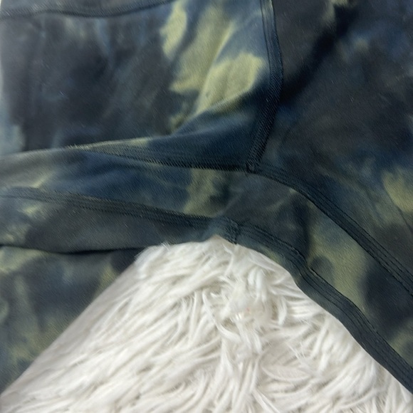 Lululemon Align Super High Rise Short Diamond Dye *10" Diamond Dye Graphite Grey - Picture 2 of 5